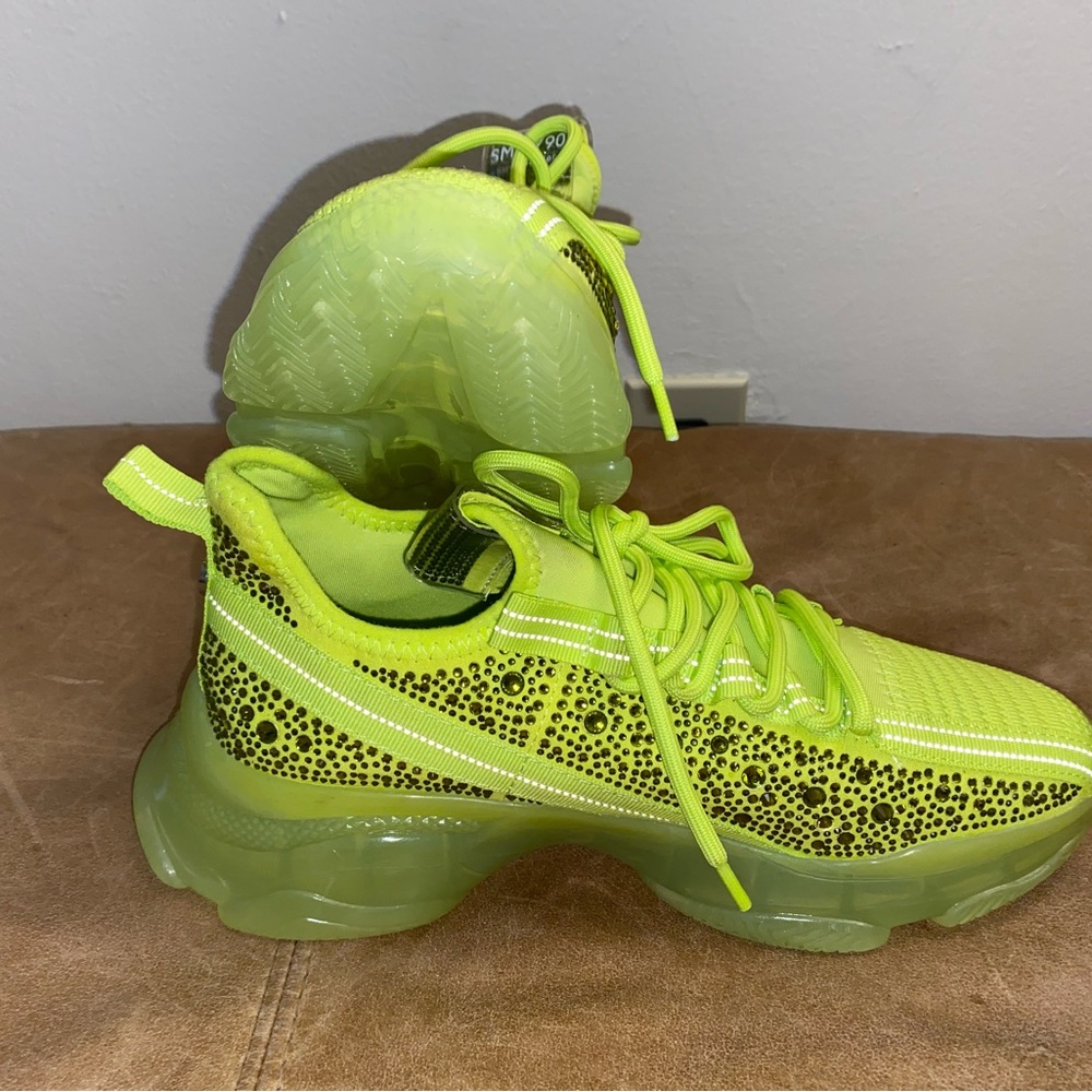 Steve Madden lime Maxima sneakers - Picture 7 of 8